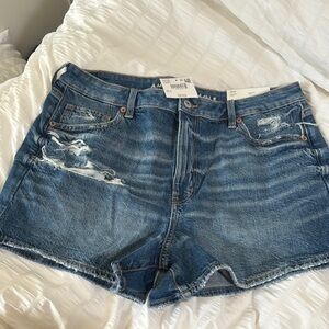 American Eagle Outfitters Blue Denim Super High Rise Mom Short